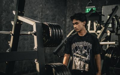 ドローインで姿勢は変わる?椅子姿勢と腹筋の真実