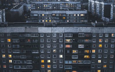 世界の平均月給と生活費:賢い移住先選びの鍵