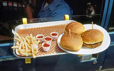 世界のファストフード人気ブランド徹底解説：国境を越える味の旅