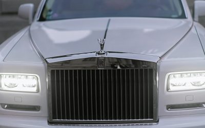 世界で最も早く富を築いた人々の秘密:2025年最新トレンドと成功者の思考法