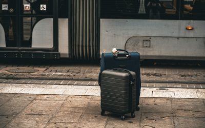 1日30ドルで世界を旅する！2025年最新版：究極の低予算旅行術