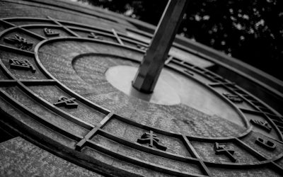 西洋占星術で読み解く！2025年の最新トレンドと相性診断の秘訣