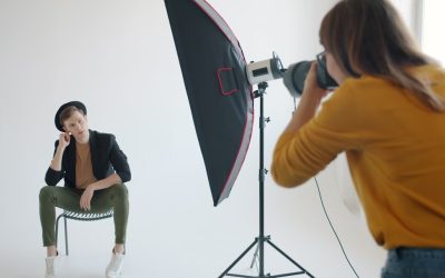 AIが切り拓くクリエイティブ産業の未来：共創と進化の時代へ