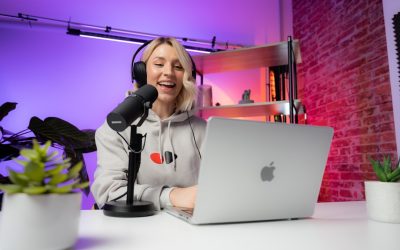 2025年最新版：SNSインフルエンサーになるための完全ガイド！YouTube、Instagram、TikTok、Facebookで輝く戦略