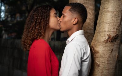 MBTIと恋愛の相性：タイプ別アプローチと関係構築のヒント 💖