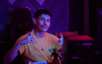 SNSインフルエンサーへの道：YouTube、Instagram、TikTok、Facebookで輝くための最新戦略