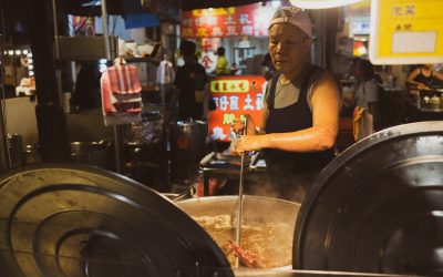 2026年最新！世界の美食旅行トレンドと隠れた名店を見つける秘訣 🍜🍣