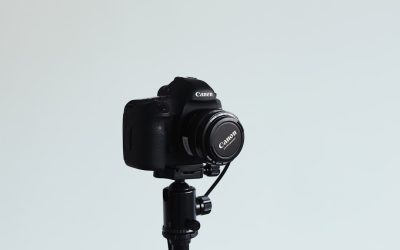 2026年最新版：YouTube、Instagram、TikTok、Facebookで輝くインフルエンサーになるための完全ガイド